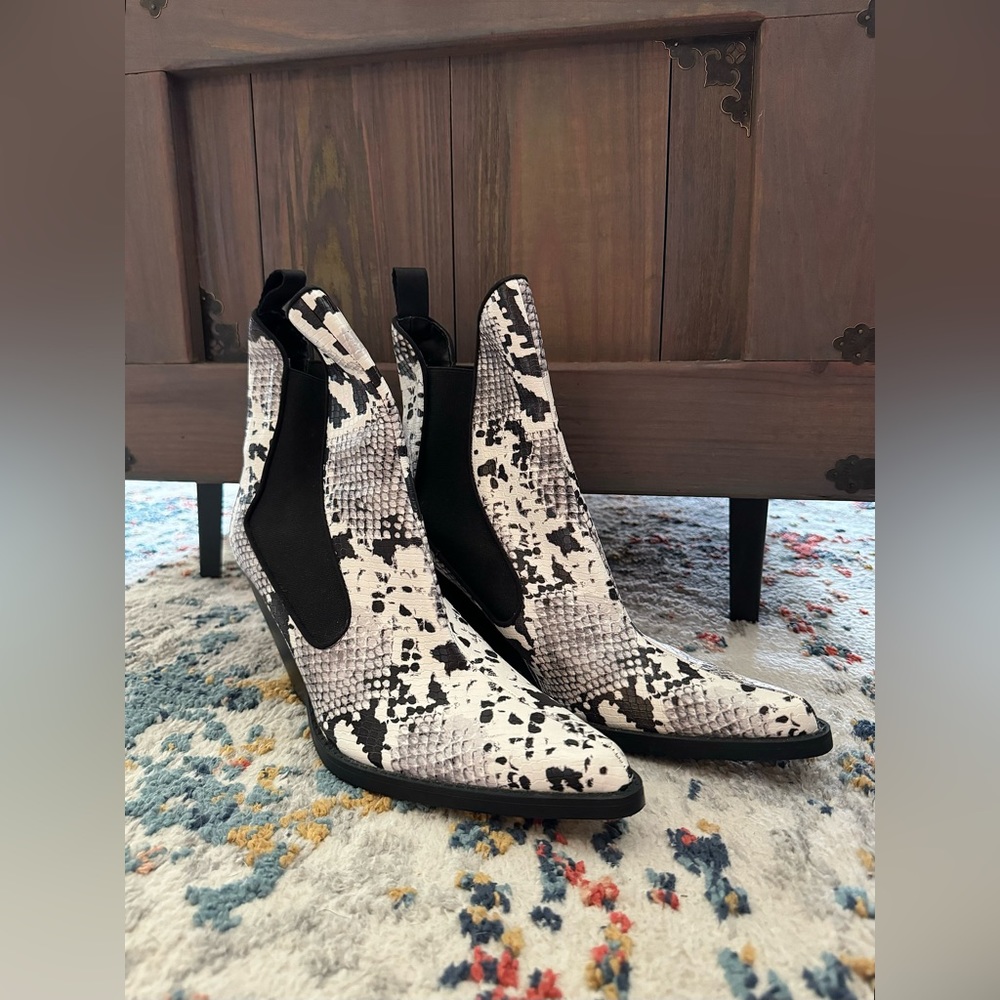 Zara western boots